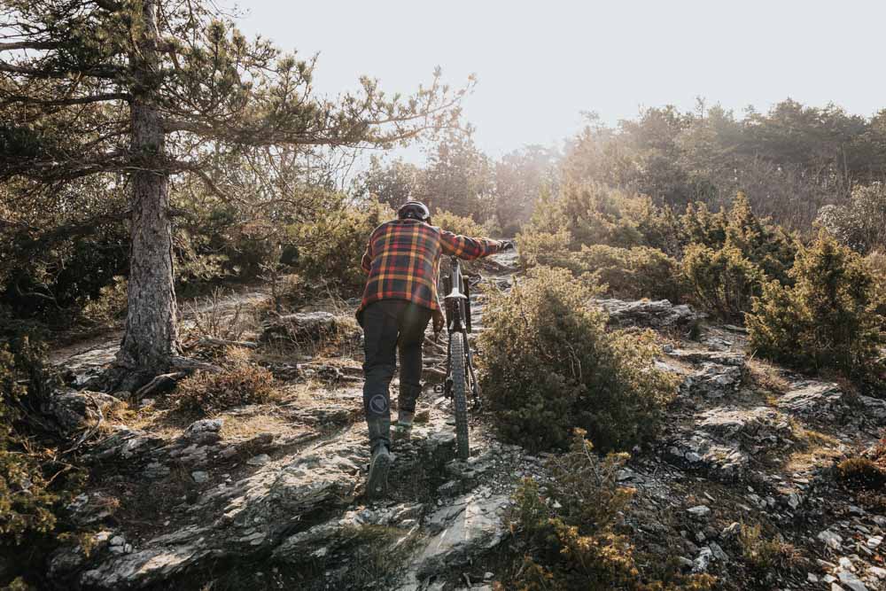 Mountianhike Fotoshooting Finale Ligure italien E Enduro Ebike Hohe 8-12